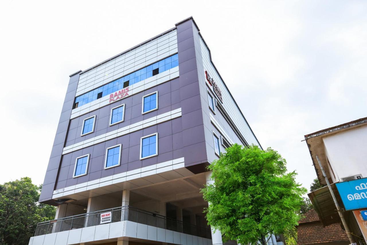 โอโย 36209 รามิส เรซิเดนซี Hotel Kannur ภายนอก รูปภาพ